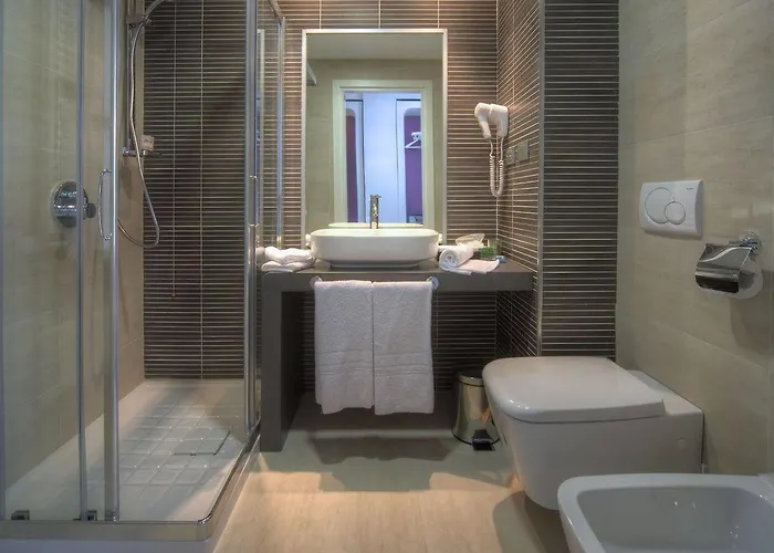 Point Hotel 3*
