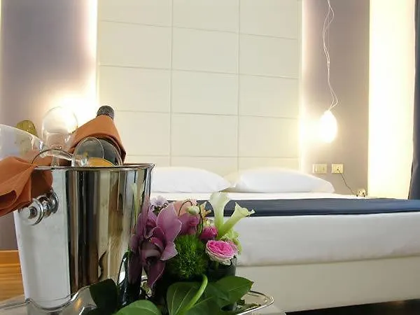 Hotel Point Roma